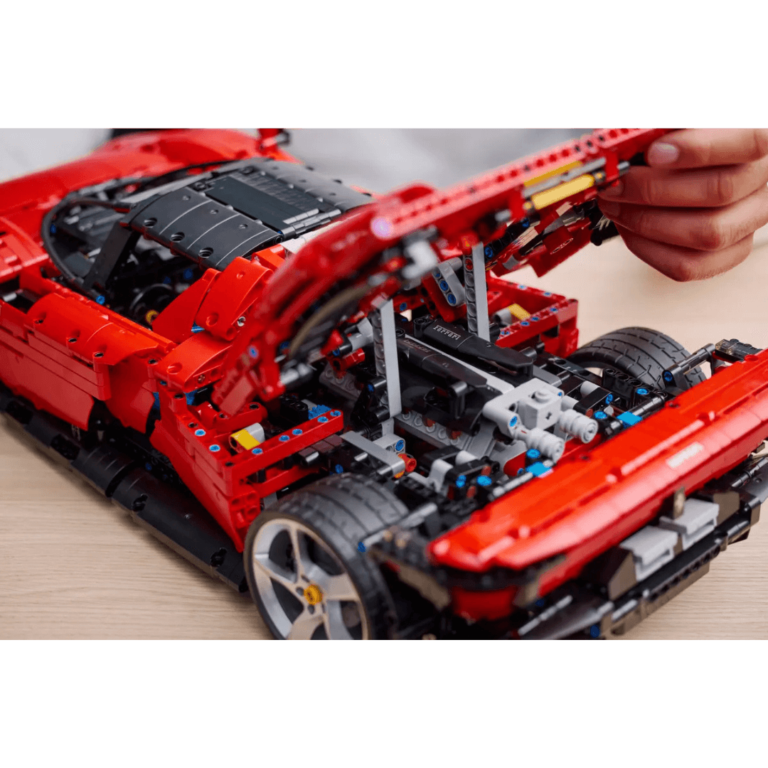 Ferrari Daytona SP3 | 3778PCS | 1:8