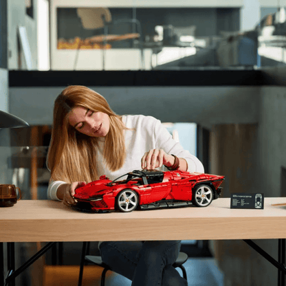 Ferrari Daytona SP3 | 3778PCS | 1:8